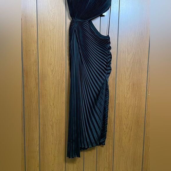 Alice + Olivia Pleated Cut-Out Midi-Dress size 0 - Picture 9 of 14